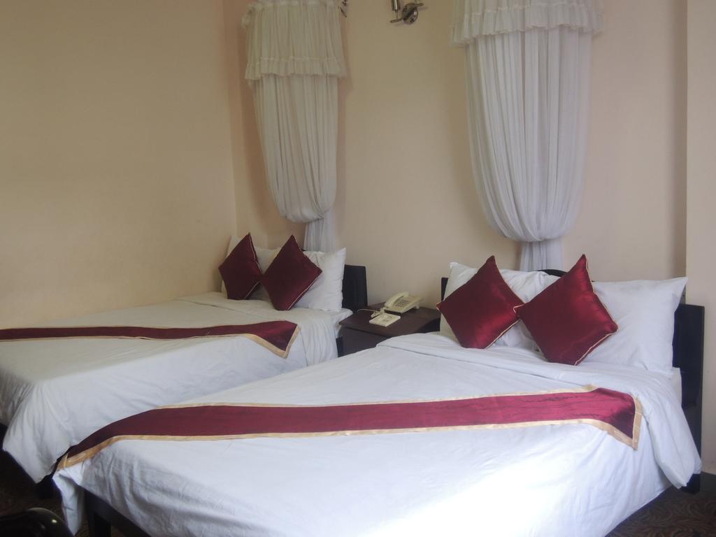 Y Lan Hotel Da Lat Room photo