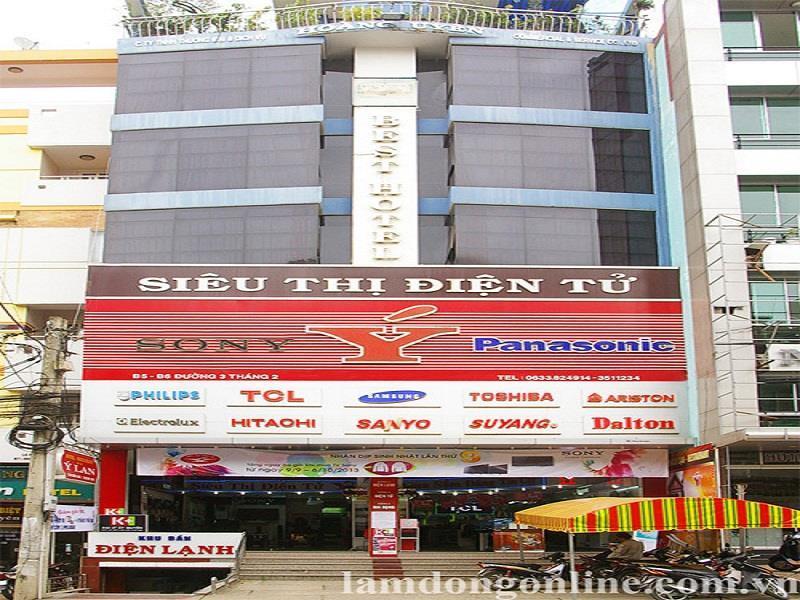Y Lan Hotel Da Lat Exterior photo